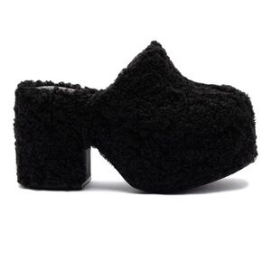 Larroude Black Chunky
Miso Shearling Clog
